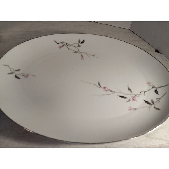 Vintage Cherry Blossom Fine China Plater Made in Japan. 14ins Long,11ins Wide. - Picture 2 of 7